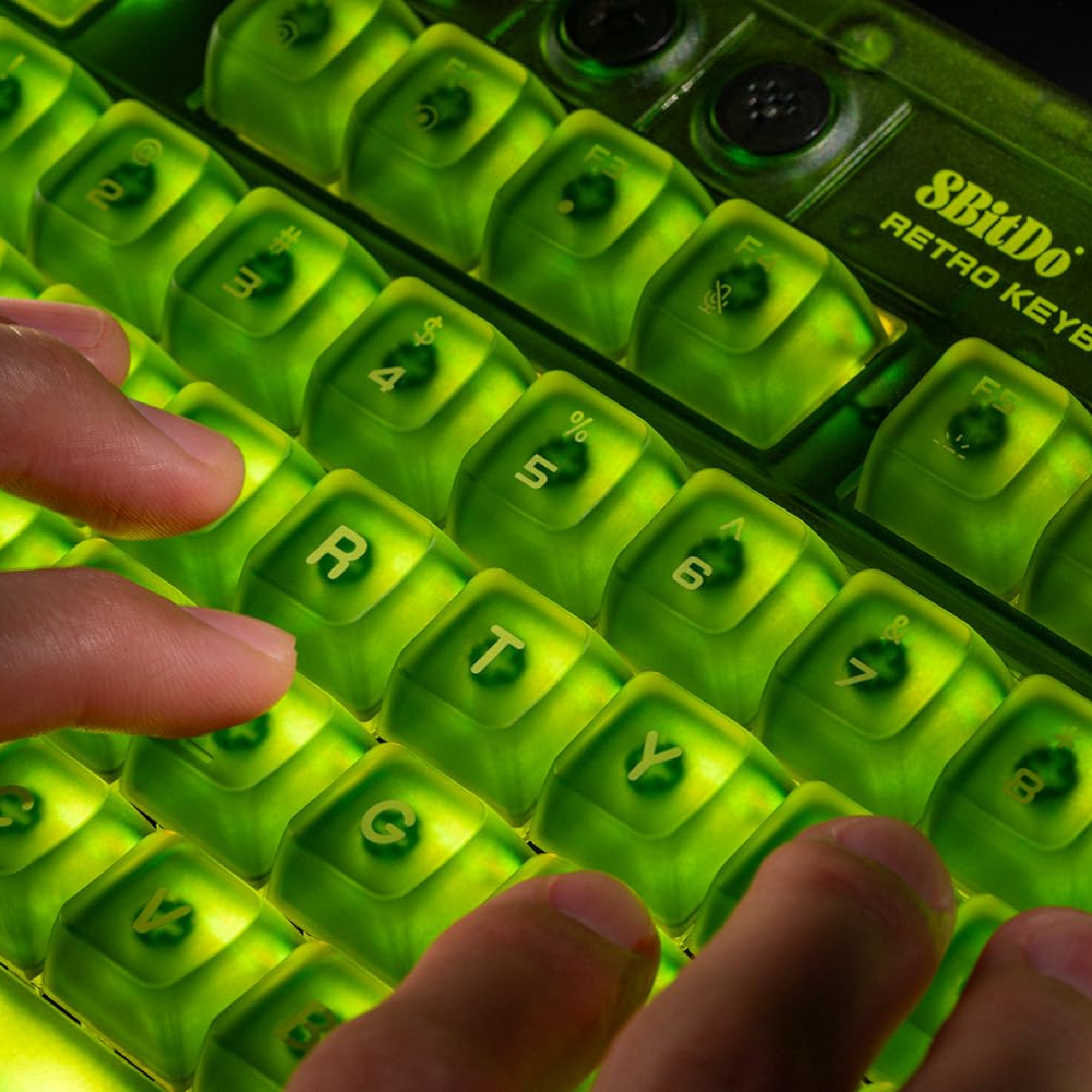 Механическая клавиатура 8BitDo Retro 87 с RGB-подсветкой, комбинированным подключением, Xbox Edition